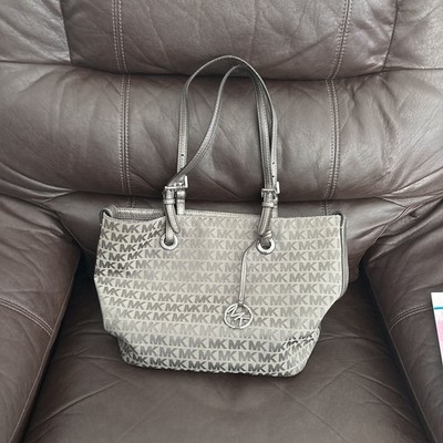 Michael Kors Jet Set Signature Grab Bag Tote - Grey Monogram Canvas