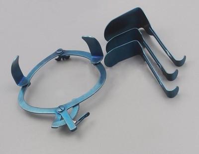 O'SULLIVAN VAGINAL RETRACTOR TITANIUM COATED WITH 3 INTERCHANGEABLE BLADES