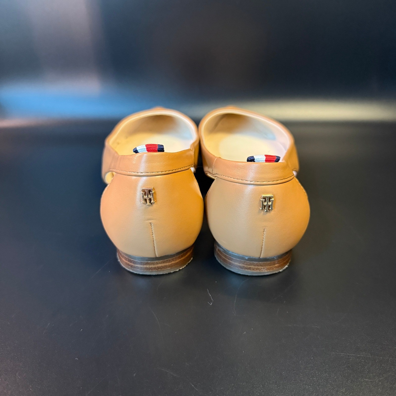 Tommy Hilfiger Pointed Toe D'orsay Flats Striped Heel Detail Size 8M thumbnail 3