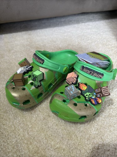 Crocs Size J2 Kids Green Minecraft