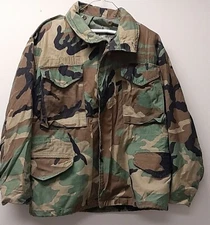 USGI M-65 Woodland Camo BDU Field Jacket Uniform, Size Small X-Short