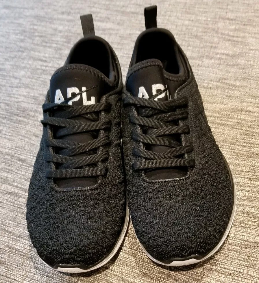 Apl store phantom black