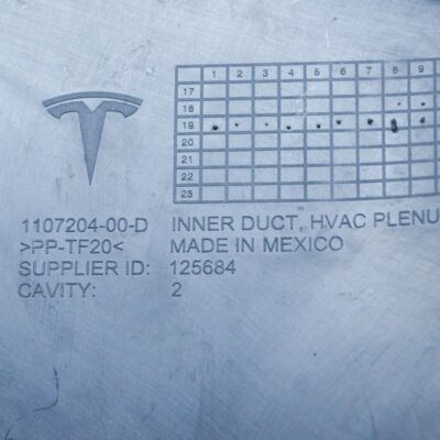 専用【19】 TESLA MODEL 3 Interior Heater Outer Air Guide Duct 1107204-00-D