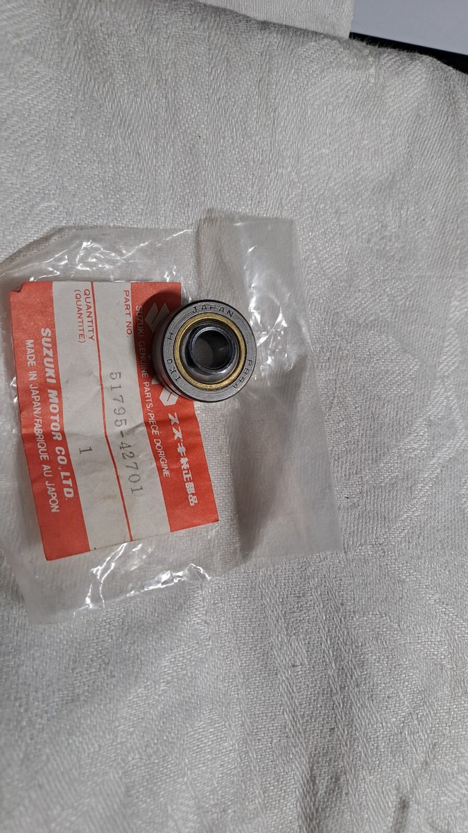 ネス SUZUKI RG 500 Mk I - VI -76-81 Pillow Bowl Steering Damper 51795
