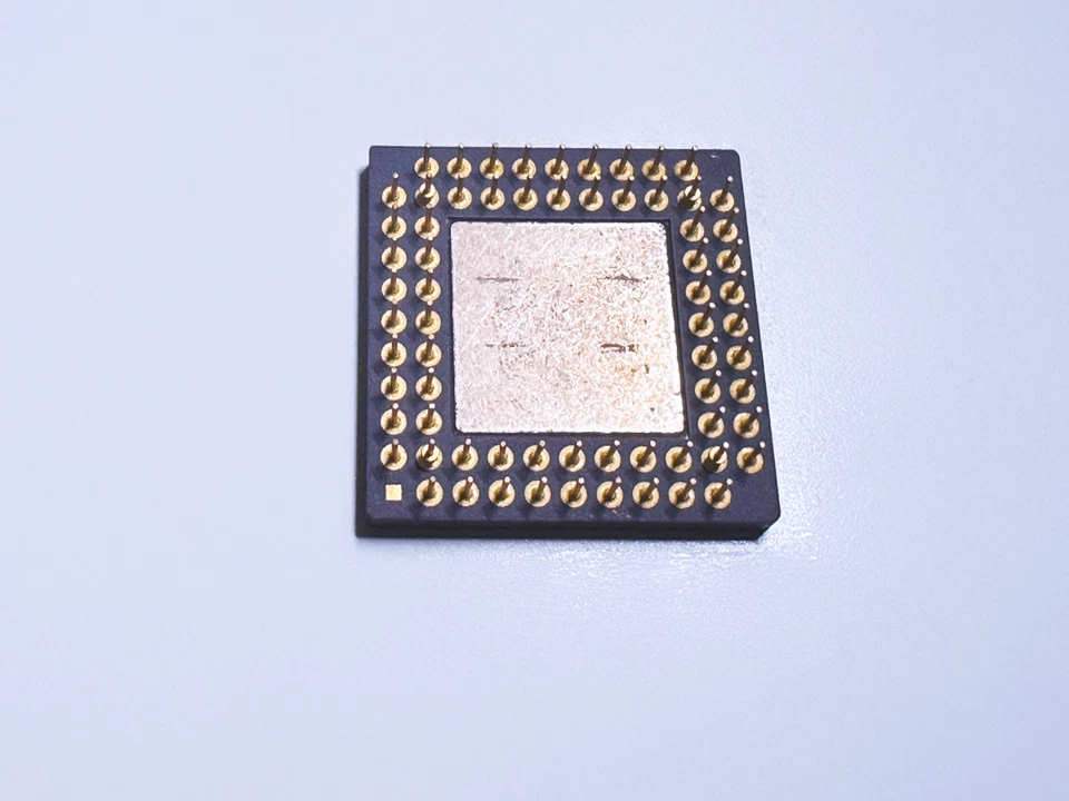 MBL80286-10 FUJITSU 16-Bit Ceramic Microprocessor IC 10MHz MPU 68-Pin Gold - Image 3 of 3