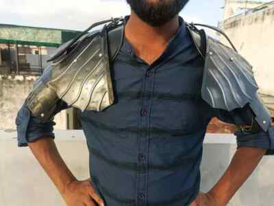 Black Nazgul Pauldrons - Ring Wraith Shoulder Armor Halloween Witch King Costume