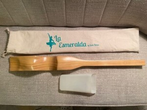 Foot-stretcher for Dancer / Ballet (La Esmeralda by Lucia Fornos)