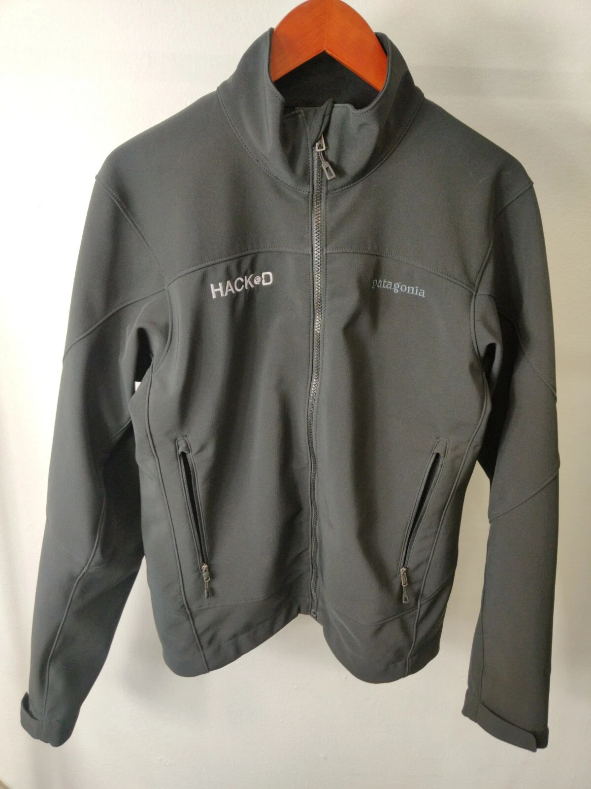Patagonia Black Polartec Softshell Full Zip Up Hack@d PROMO Jacket Mens Small