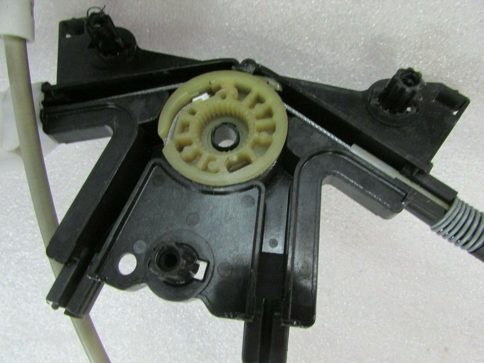 Mclaren12C, RH, Right Door Window Regulator, Used, P/N 11A1562CP