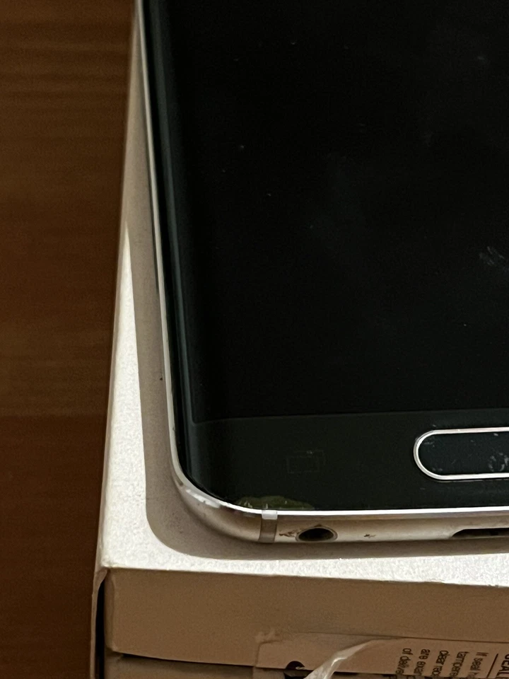 Samsung Galaxy S6 Edge · 64GB, foto 4 di 5