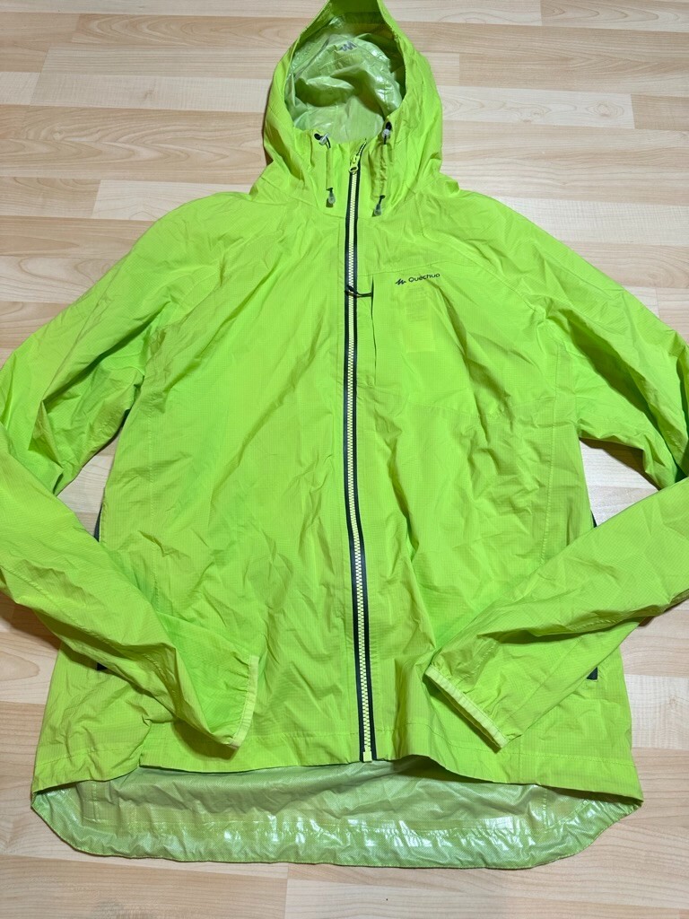 Decathlon Quechua Rain Jacket Large Ultra Light Water… Gem