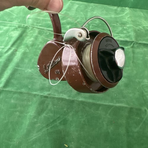 Vintage Ted Williams Model 410 Ball Bearing Spinning Reel Made In Italy Working - Picture 11 of 14