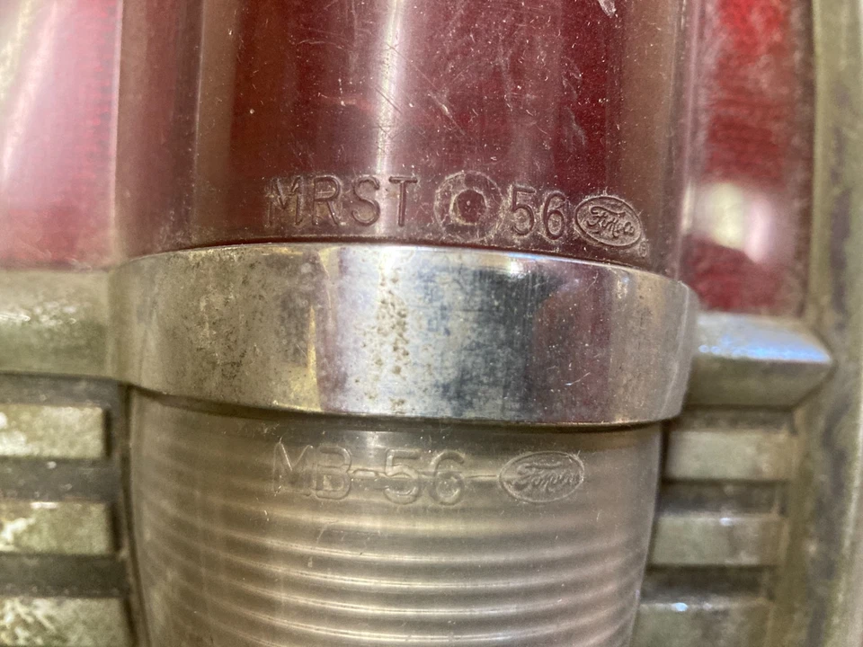 Mercury Monterey Montclair 1956 luz trasera carcasa MRST-56 Foto 4 de 4