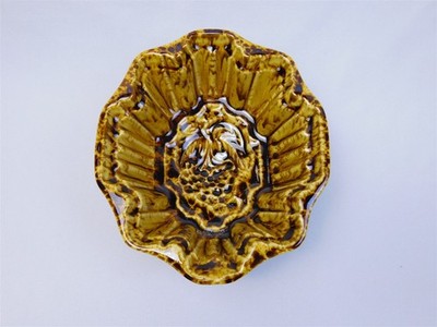 Vtg Brown Treacle Glazed Grape Vine Cluster Ironstone Pottery Kitchen Mold #3501