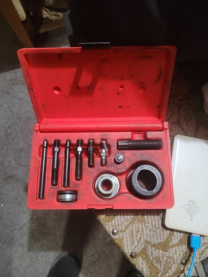 Juego de removedor/instalador de poleas Kd Tools Foto 2 de 2