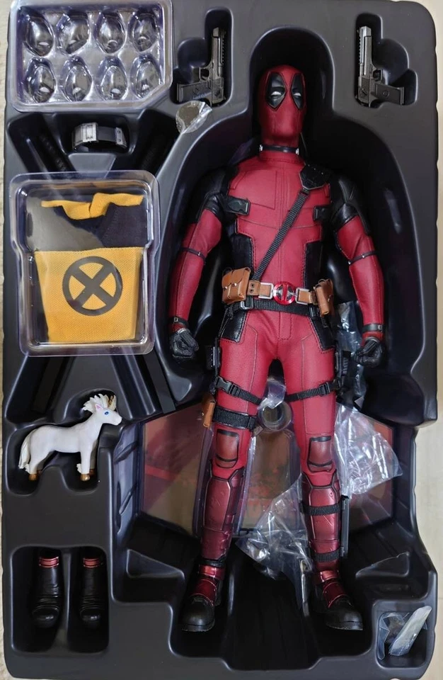 Фигурка Дэдпула в масштабе 2 1/6 Hot Toys Movie Masterpiece из Японии - Изображение 3 из 4