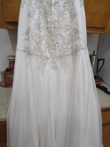Elegant Bridal Dress Lace & Beading Davids Bridal Size 12 Reg. Disc. $699-$299 - Picture 12 of 24