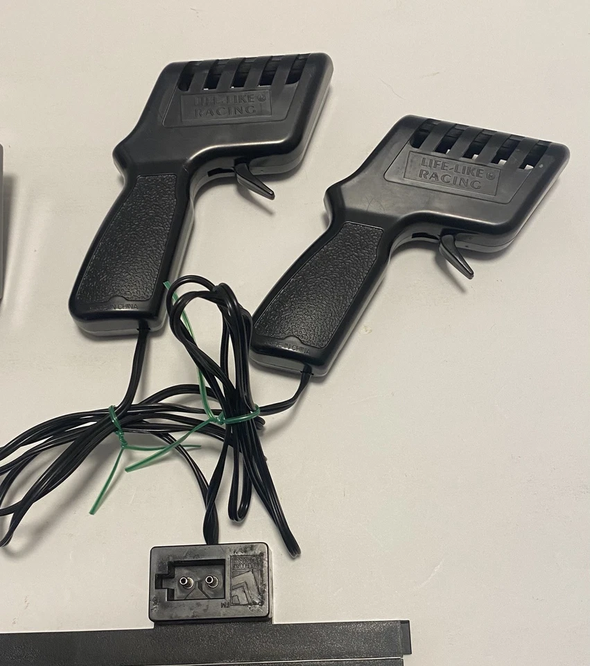 Like Like Racing Escala HO Slot Car Power Track con Power Pack y Dos Controladores Foto 3 de 4