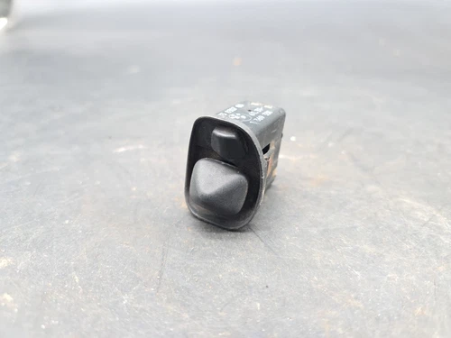 BMW OEM E30 E23 E24 MIRROR ADJUSTER REGULATOR CHANGE OVER SWITCH 1369331 D7-814