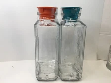 Anchor Hocking Juice/ Water  Pitchers Glass 2 Qt w/ Lids  Vtg