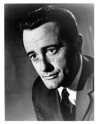 MAN FROM UNCLE ROBERT VAUGHN AS NAPOLEON SOLO GREAT 8X10