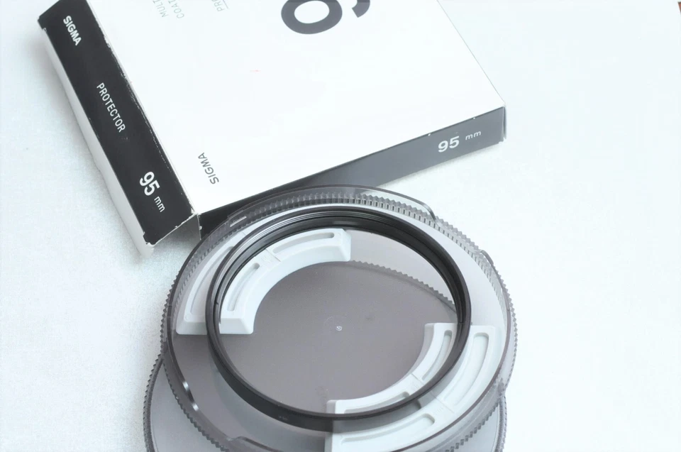 Sigma 95mm Clear Protection Lens Filter - Image 2 of 2
