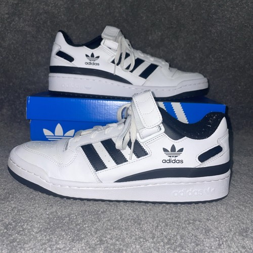 Herren Adidas Originals Turnschuhe Größe 9,5 UK/EUR 44 Forum Low schwarz/weiß sehr guter Zustand - Bild 1 von 24