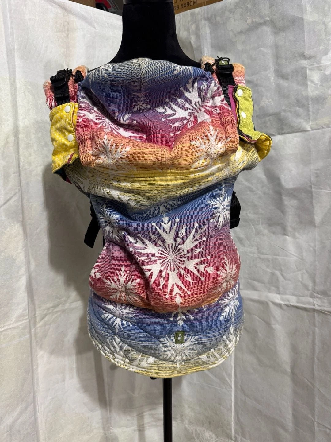 LennyLamb BabySize Carrier Rainbow Snowflake Print