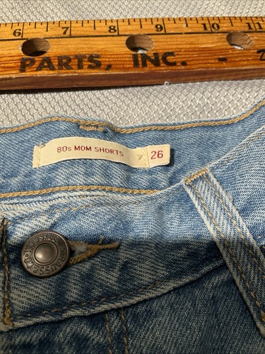 Levis Premium Mid Length Shorts Womens Size 26 80s Mom Denim Casual Pants - Picture 8 of 13