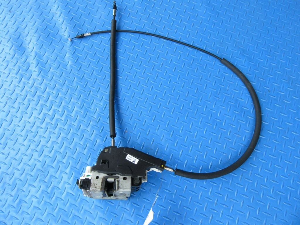 Maserati Ghibli Quattroporte front left door lock latch #6966