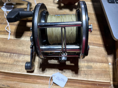 Penn Senator 309 level line fishing reel with  braid  fishing line 25lb  (26590)