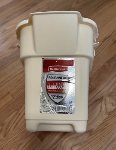 Rubbermaid 14.2 Qt Beige Roughneck Utility Bucket Heavy Duty #038A - Vintage