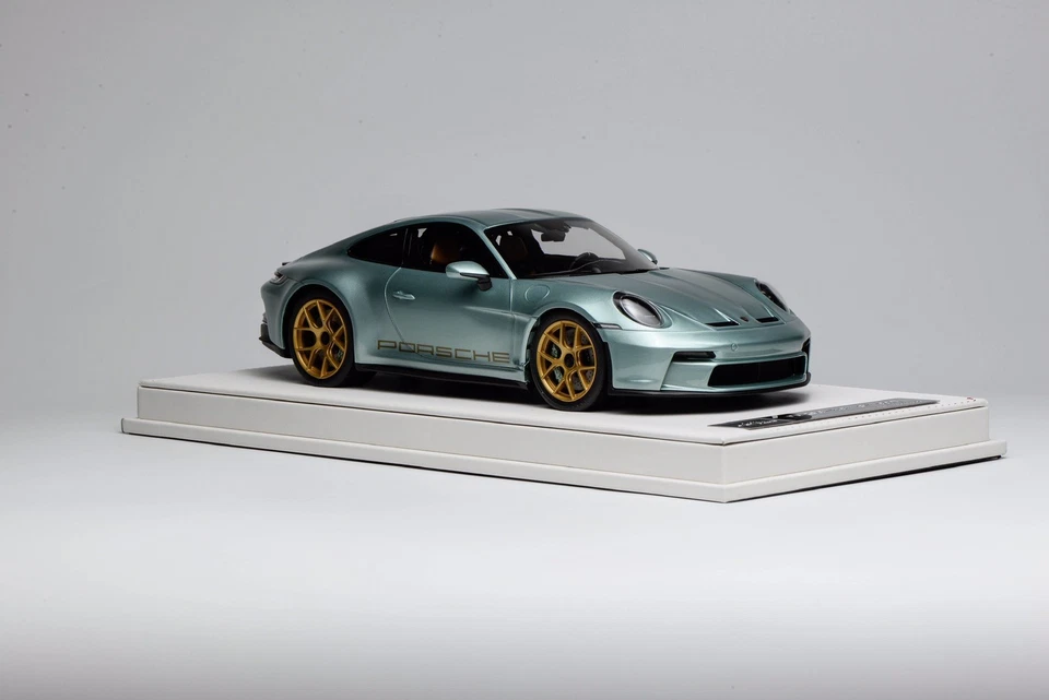 IVY Merit 1/18 Porsche 911 (992) S/T ST resina verde 20 piezas sin Minichamps sin Norev Foto 4 de 4