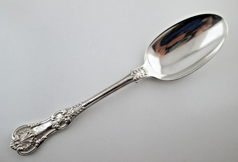 Cuchara de mesa para servir de plata esterlina ENGLISH KING by Tiffany 8 5/8" Foto 2 de 4