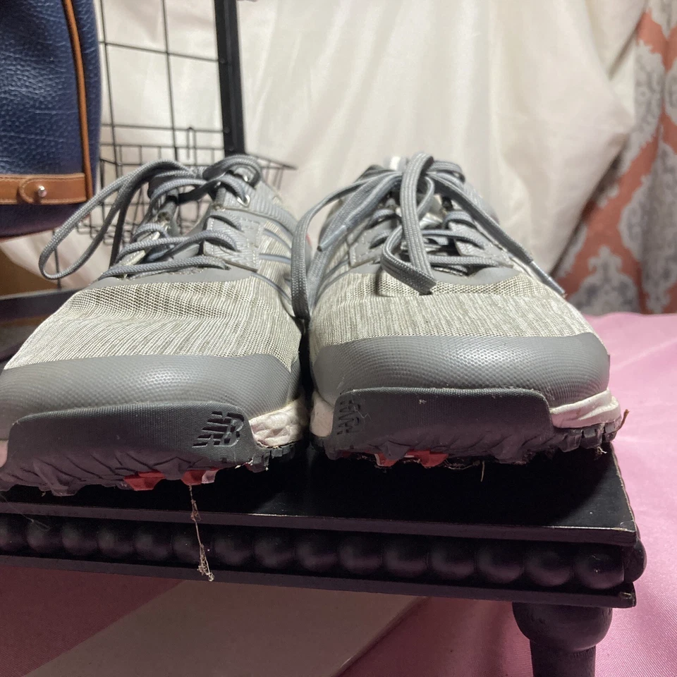 NEW IN BOX MEN'S NEW BALANCE FRESH FOAM CONTEND SHOES, COLOR:GRAY/WHITE, SIZE 13 - Image 4 of 4