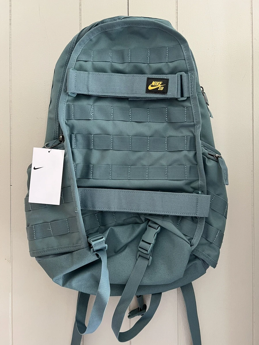 Nike SB RPM Backpack Noble Green Midnight Navy One Size