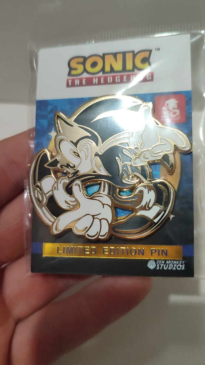Sonic Adventure Hedgehog Limited Edition 30th Anniversary Enamel
