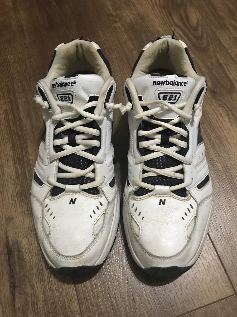 New Balance White and Black Sneakers Size 10.5 Men\'s Used Gread Condition. Size 10.5 WIDE 2E Men main image 4