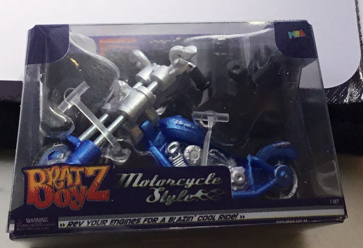 Bratz Flashback MINI's Motorcycle Dylan Doll Plus Bratz Motorcycle