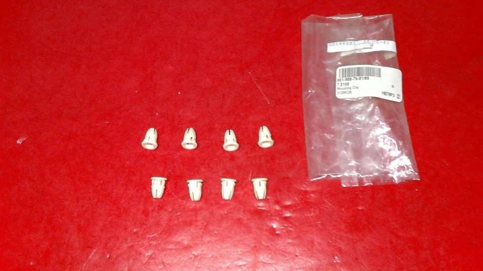 Комплект из 8 молдинговых зажимов Mercedes W202 W210 C220 C230 C280 C36 E300 0019887681 - Изображение 2 из 4