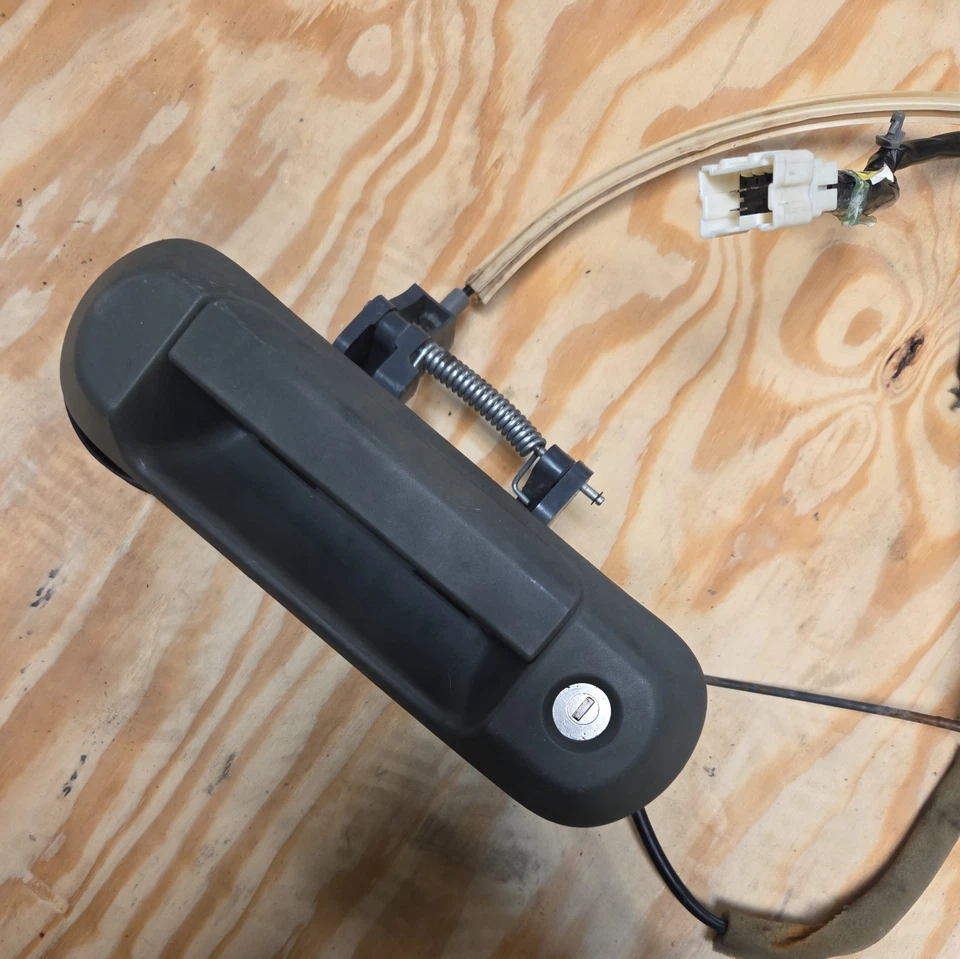 Nissan XTerra Trunk Tail gate Liftgate Lock Latch Actuator 2005-2015 OEM - Image 3 of 4