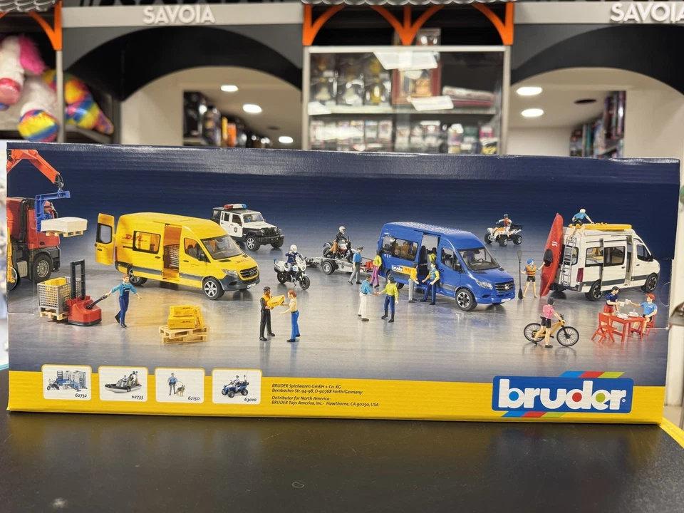 BRUDER 02683 - scala 1:16- MB SPRINTER DELLA POLIZIA CON POLIZIOTTO - NUOVO - Immagine 3 di 4