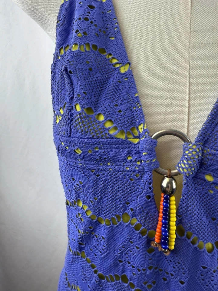 Traje de baño de una pieza halter burdeos de encaje calavera con defecto Letarte talla M Foto 2 de 4