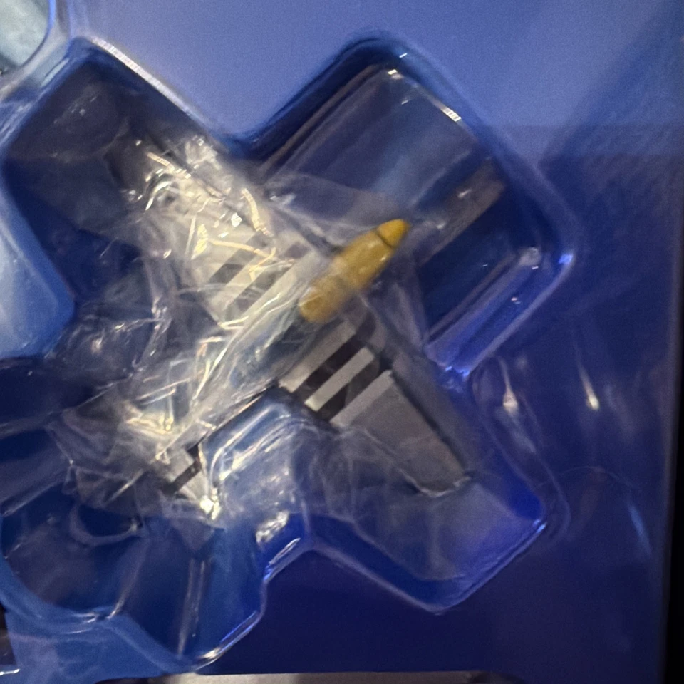 Corgi Aviation AA99148 Douglas C-47 / P-47D / P-51D 60h Anniversary Aircraft Set - Image 3 of 4