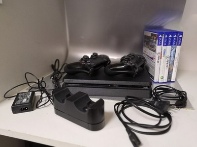 Sony Playstation 4 mit 2 Controller - PS4 Slim  5 Spiele / großes Paket