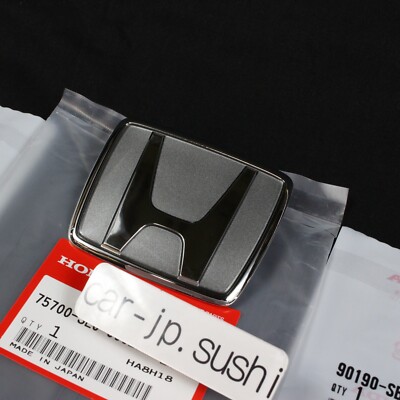 HONDA GENUINE NSX NA1 2 Front NH546M Kaiser Silver Metallic Emblem