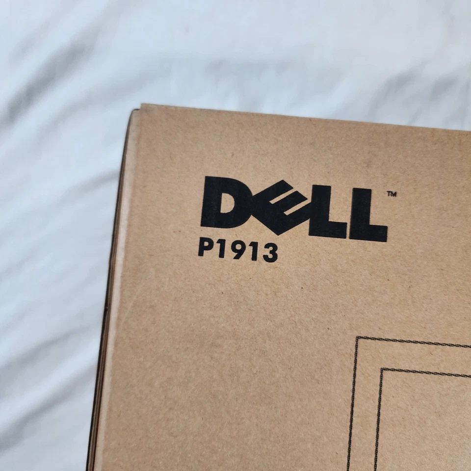 Dell P1913 Monitor 19" LCD Black 5ms Height Adjustable Professional Display NEW - Image 4 of 4