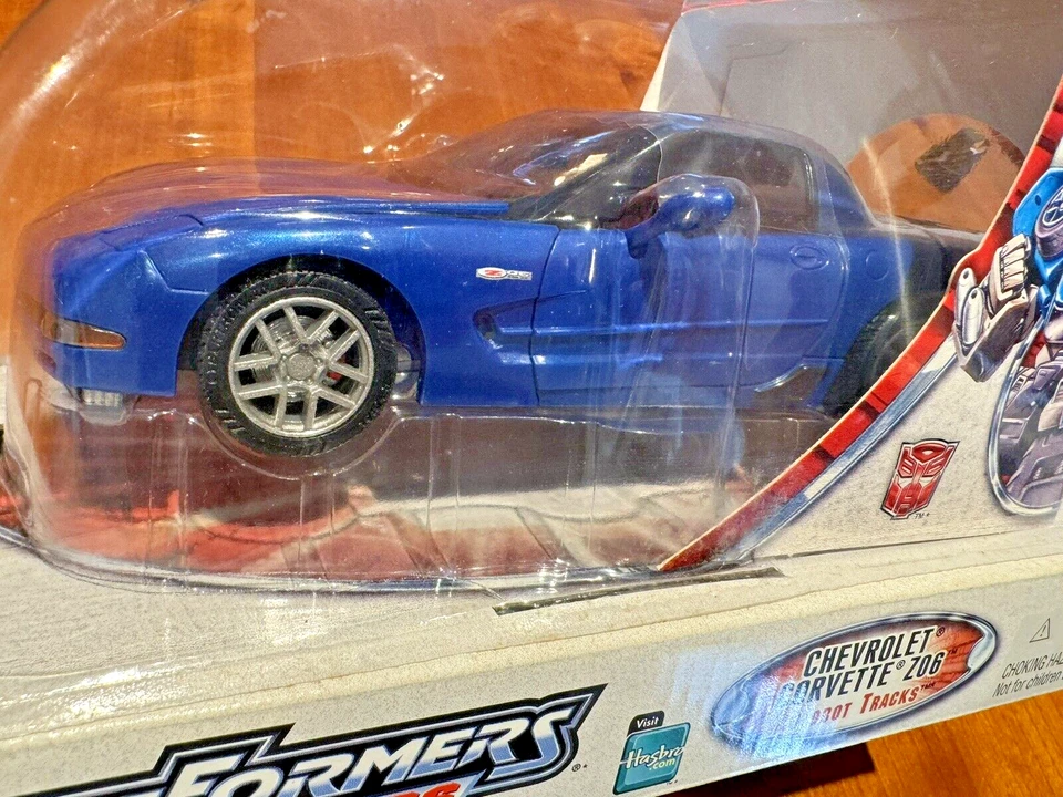 Hasbro Tomy Transformers генераторы RID треки Chevrolet Corvette Z06 2005 новый - Изображение 4 из 4