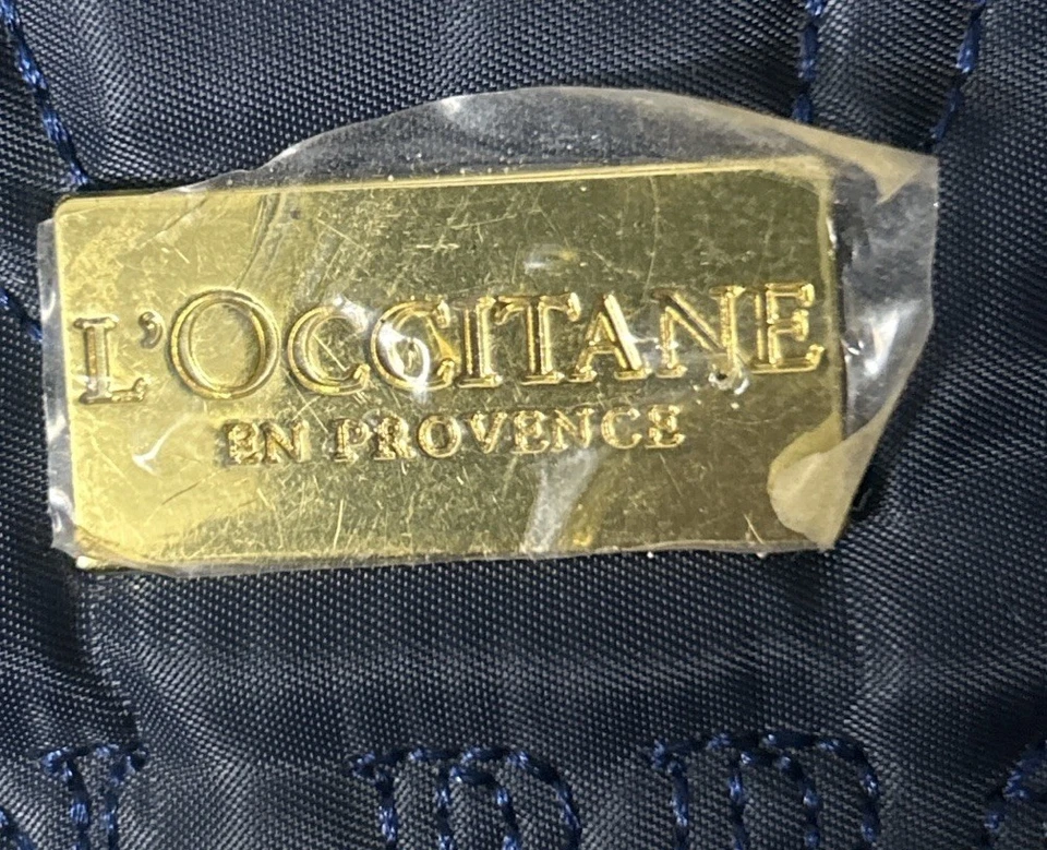 Bolso de Maquillaje de Viaje L’OCCITANE Azul Marino Acolchado Forrado Logo Cremallera Joyería Nuevo sin Etiquetas Foto 2 de 4