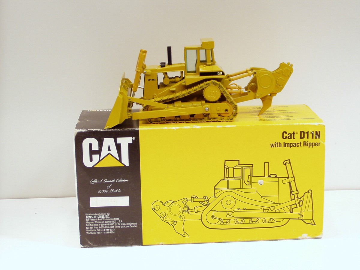 Caterpillar D11N Dozer w/ Impact Ripper - 1/50 - Conrad #2854 - N